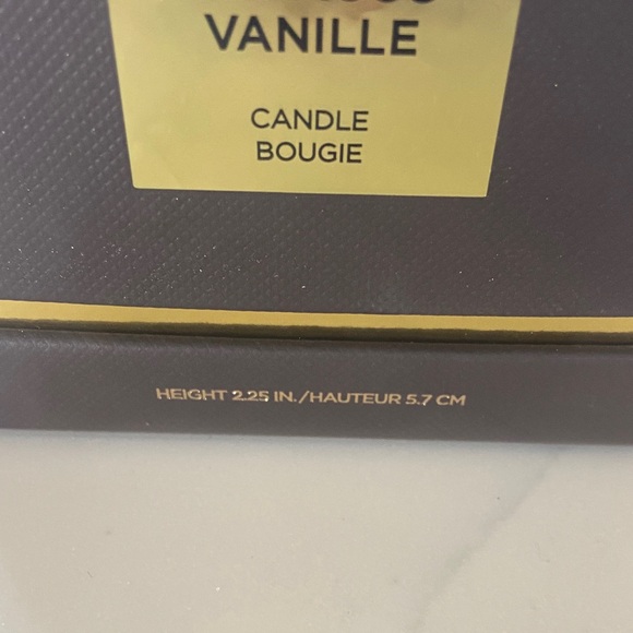 Tom Ford Tobacco Vanille Candle in Brown and Gold - Picture 4 of 13